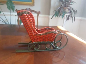Vintage Red / Olive Green Wicker Sleigh Basket Christmas Holiday Decor 12"x 9" - Picture 1 of 7