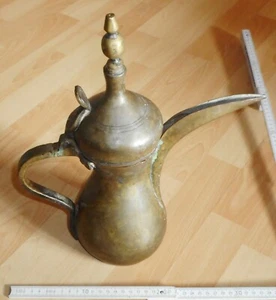 kaffee / mokka kanne messing alt antik orientalisch emblem verziert top deko - Picture 1 of 12