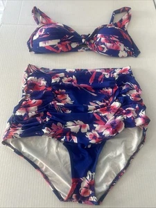 Set bikini donna taglie forti 3X vita alta blu con fondo rosa floreale increspato - Foto 1 di 12