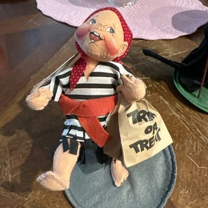 Muñeca Annalee Halloween pirata niño niño con bolsa de truco o trato de colección 1994 - Imagen 1 de 6