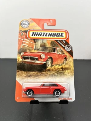 Matchbox 2020 Mainline MBX Coutryside 1971 MGB cupé rojo #61 Foto 1 de 4