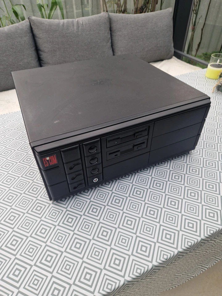 Escom 386DX-40 386 Retro Vintage Desktop PC Computer SCSI Klassiker TOP - Bild 1 von 4