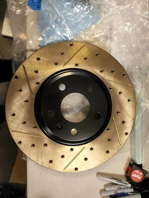 StopTech 127.33123R - 刹车转子 奥迪 A4, A5 S4 — 第 1/2 张图片