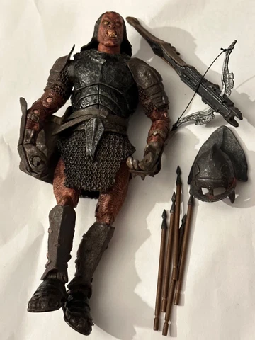 URUK-HAI Action Figure 2003 Toy Biz Lord of the Rings The Two Towers Crossbow Cover