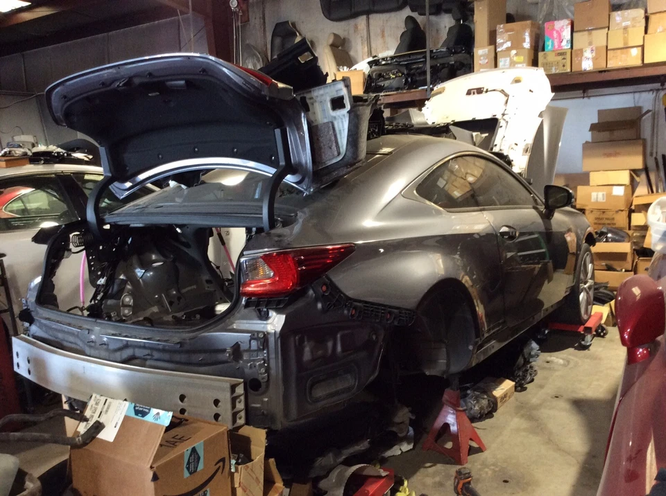  Lexus RC350 2015 2016 2017 2018 refuerzo trasero solo barra trasera  Foto 1 de 1