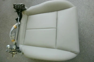 2008-10 Infiniti M35 / M45 OEM Right Front Seat Cushion Assembly Leather - Imagem 1 de 4