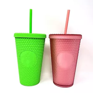 Nuevo vaso Starbucks 2022 rosa limonada jalea y verde neón tachonado 16 oz - Imagen 1 de 4