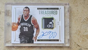2014-15 Panini National Treasures Laundry Tags Thaddeus Young /5 - Bild 1 von 2