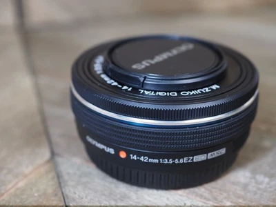 OLYMPUS M.ZUIKO DIGITAL 14-42mm F/3.5-5.6 EZ MSC LENS M4/3 FOR LUMIX+OLYMPUS - Image 1 of 4