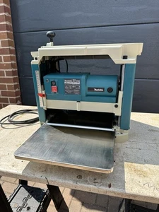 Makita 2012NB 240V Portable Planer - Picture 1 of 6