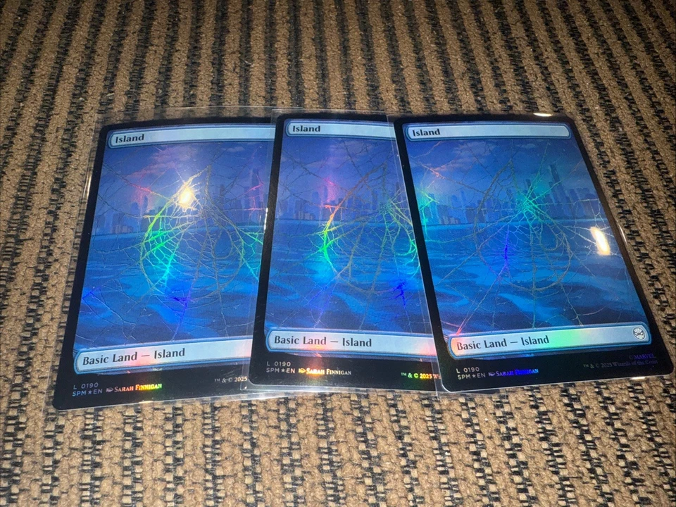 x3 Island (0190) - Foil L MTG Marvel's Spider-Man M/NM, English - Image 1 of 1