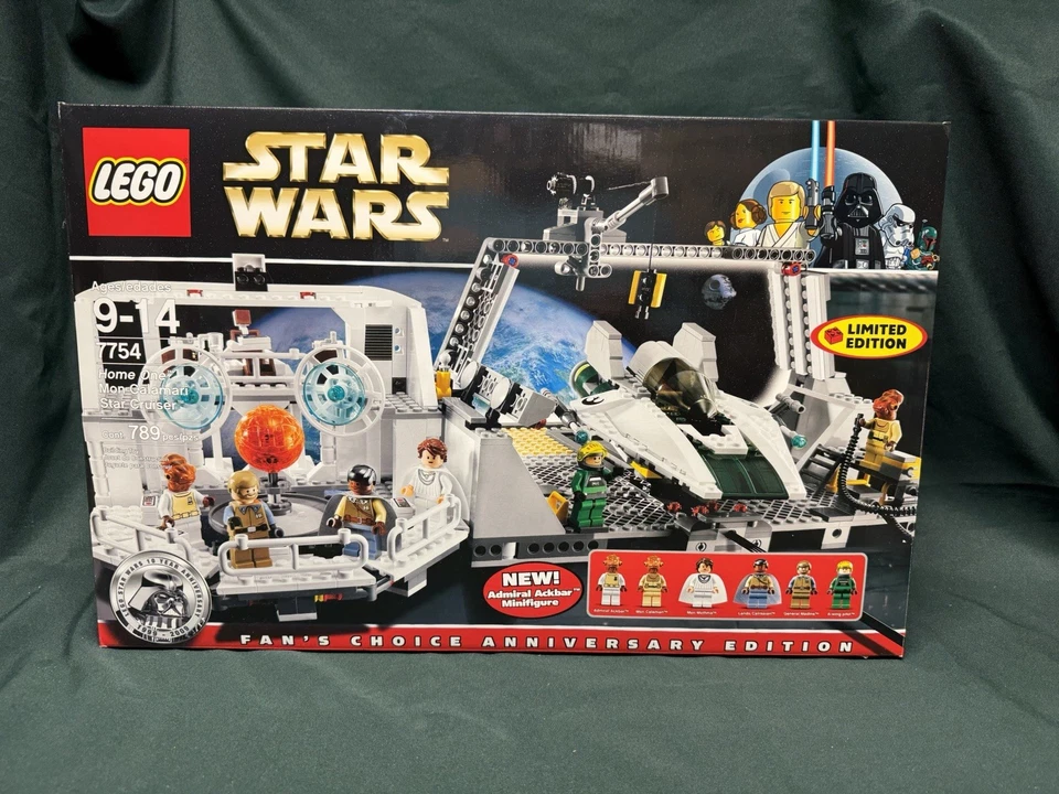 LEGO Star Wars 7754 HOME ONE MON CALAMARI STAR CRUISER New Sealed And Retired - Image 1 of 4