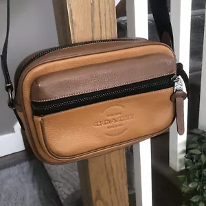 Coach Thompson kleine Kameratasche Kiesel Leder Gunmetal / Penny C6584 - Bild 1 von 15
