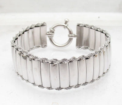 Brazalete de eslabones ferroviarios brillantes Technibond de 7 1/4" revestido de platino de plata de ley Foto 1 de 4