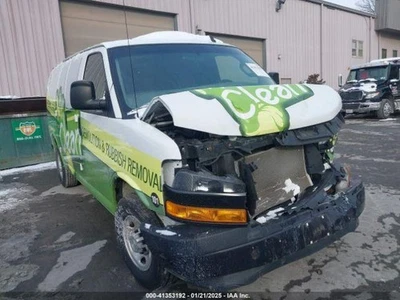Used Left Rear Cargo Door Assembly Back fits: 2021 Chevrolet Express 2500 van w/ Foto 1 de 4