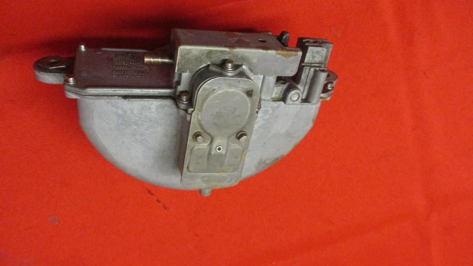 Ford 1955 1956 limpiaparabrisas motor aspiradora Fairlane Customline Victoria Foto 1 de 4