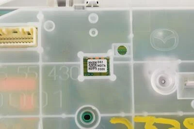 Medidor de velocímetro usado se adapta a: Mazda CX-5 2015 clúster MPH AT ID KR28-55-471A a través de Foto 1 de 4