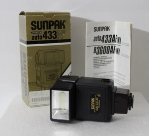 Sunpak Auto 433 AF Thyristor Flash for Minolta Auto Focus Cameras - Picture 1 of 4