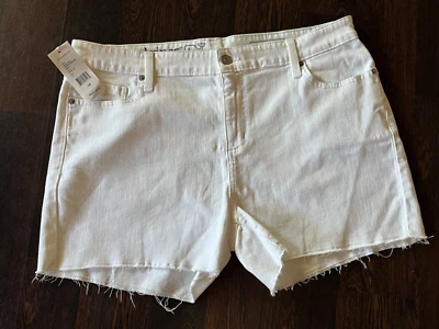 Pantalones cortos de jean blancos con dobladillo crudo cortados Vineyard Vines talla 14 nuevos con etiquetas Foto 1 de 4