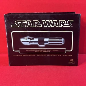 MASTER REPLICAS STAR WARS EP II ANAKIN SKYWALKER LIGHTSABER .45 SCALE 5" SW-335 - Picture 1 of 4