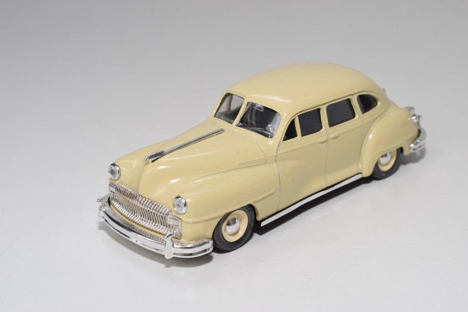 A42 1:43 VITESSE DESOTO CREAM QUASI COME NUOVO - Immagine 1 di 4