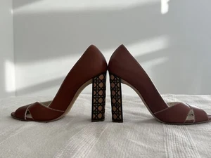 Christian Dior Cognac Peep Toe with Detailed Heel Pumps Sz 39 - Picture 1 of 14