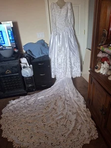 Mori Lee wunderschönes Vintage Brautkleid Größe 14 Kathedrale Schleppe - Bild 1 von 15