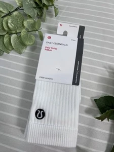 Paquete de 3 calcetines acanalados Lululemon Daily Stride NUEVOS CON ETIQUETAS $48 - BLANCOS - talla M - Imagen 1 de 5