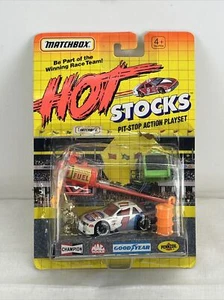 Matchbox Hot Stocks Pit-Stop Action Playset #1 Goodyear/Mac Tools 1:64 Scale - Picture 1 of 9