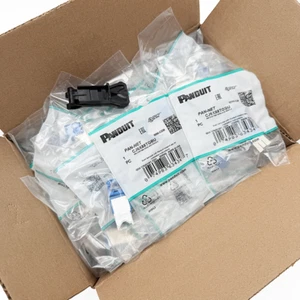 1 Stück Neu CJ6X88TGBU (BOX MIT 50) Panduit Cat6a 10 Gig Mini-Com Buchse Blau #/ - Bild 1 von 11