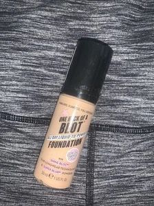 Soap & Glory One Heck of a Blot Liquid to Powder Foundation Cool Sand New - Picture 1 of 2