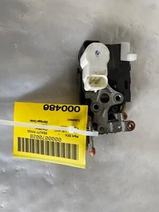 2005 CHEVROLET UPLANDER Front Door Lock Latch Actuator Left Driver Side LH OEM - Picture 1 of 11