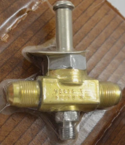 200RB 6F4T ALCO *NOS* Refrigerant Solenoid Valve 1/2" SAE - Picture 1 of 3