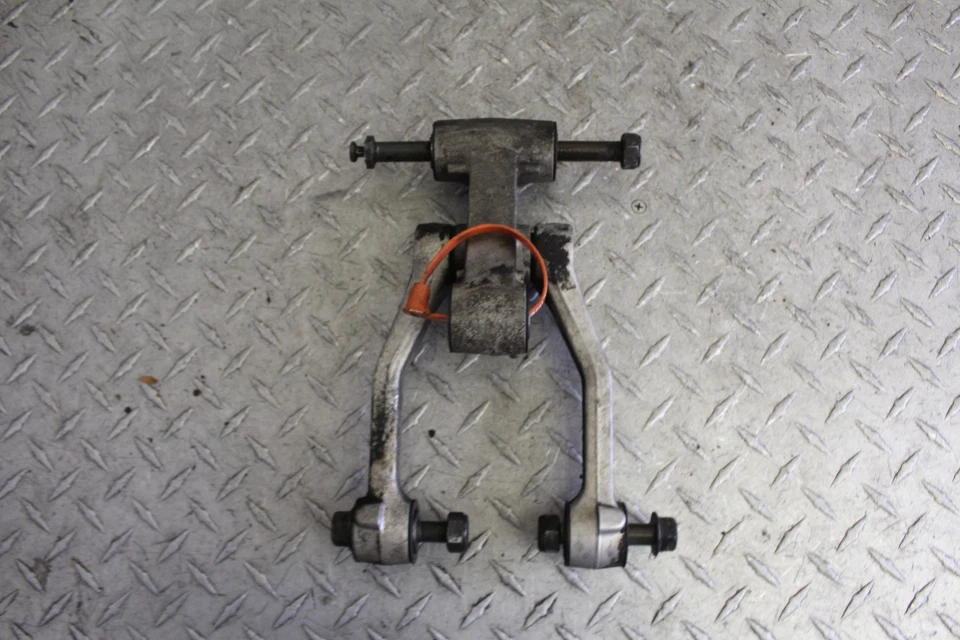 Kawasaki Ninja 750R ZX750F 1989 dogbone trasero acoplamiento de amortiguador Foto 1 de 4