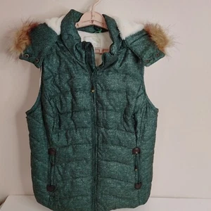 Green Tea Women's large Vest Quilted Puffer With Faux Fur Hood Green - Picture 1 of 10