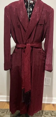 Chaqueta para fumar bata antigua de los años 20’s borlas forradas borgoña excelente limpieza 42 Foto 1 de 4