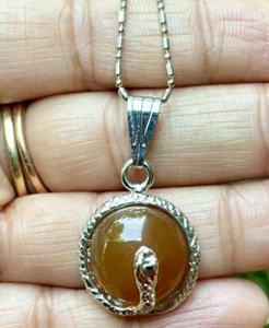White Gold Filled Agate, Akik Fashion Pendant Locket FREE ASSORTED CHAIN #1 - Picture 1 of 6