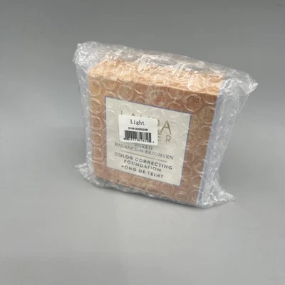 Laura Geller - Baked Balance-N-Brighten Color Correcting Foundation Light New - Image 1 of 3