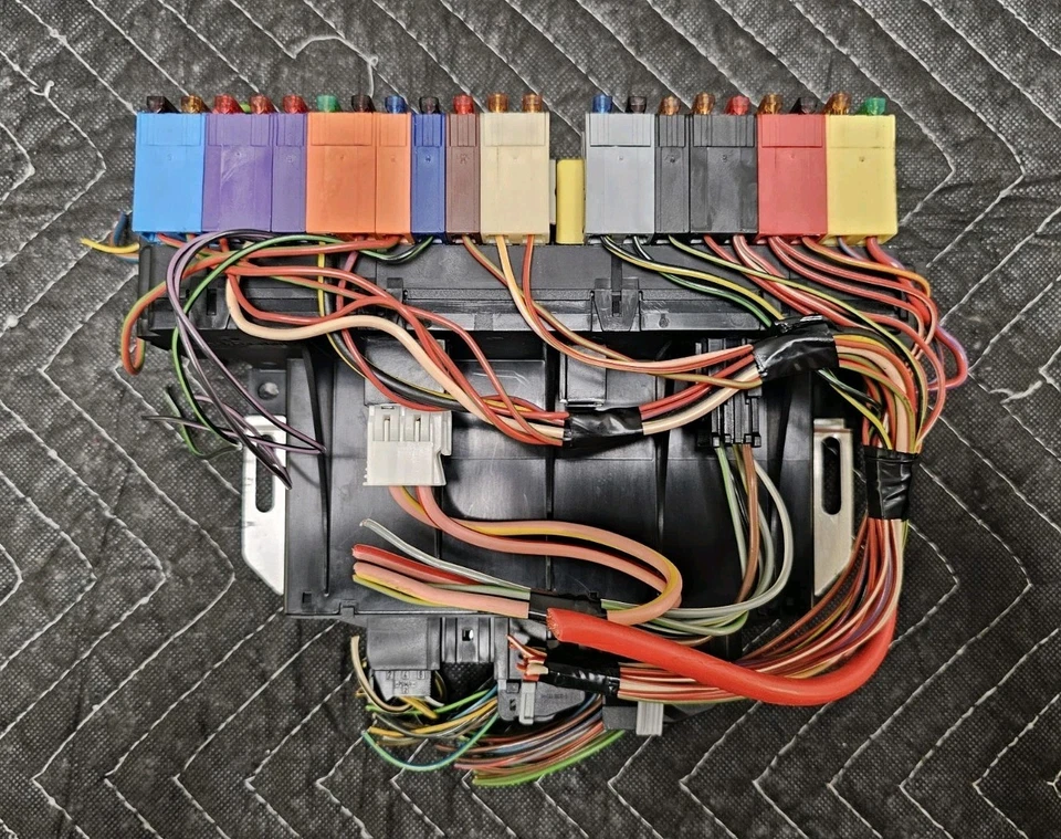 Módulo de control de caja de fusibles SAM genuino Mercedes-Benz SL500 SL55 AMG R230 2003-08 Foto 1 de 4