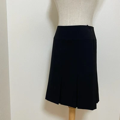 Falda plisada negra ANTEPRIMA 42 hasta la rodilla elegante ropa de oficina informal negra Foto 1 de 4