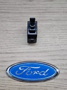FORD CORTINA MK3 HAZARD SWITCH 71BB13A350AB/4 WAY FLASHER NEW OLD STOCK RARE NOW - Picture 1 of 4