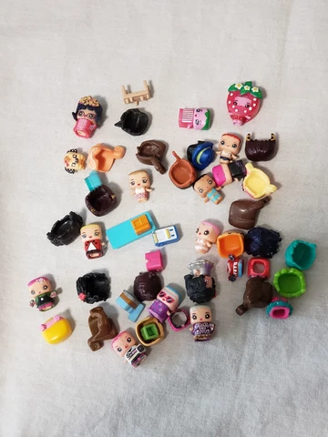 Lot Of My Mini MIXIE Q's And Other Little Figures Cover