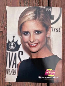 SARAH MICHELLE GELLAR SMG  CLOSEUP Magazine Clippings PINUP Buffy - Poster - Picture 1 of 2
