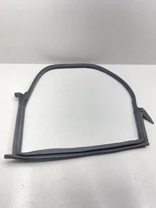 2017-2023 TESLA MODEL 3 REAR RIGHT BODY DOORWAY WEATHERSTRIP SEAL RUBBER - Picture 1 of 8