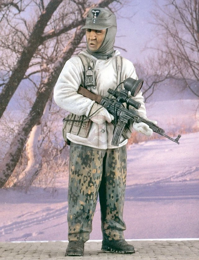 Verlinden 120mm 1/16 German Night Fighter WWII with StG 44 w/ZG 1229 Vampir 2441 - Image 1 of 1