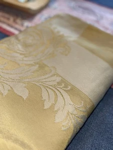 Vintage Creme und Gold Jacquard Damast Gewebte Tischdecke mit Blumenmuster 55"x75" - Bild 1 von 10
