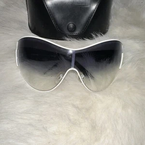 Vintage Y2K Chanel 4114 C287/8G 110 Black & White Sunglasses Italy - Picture 1 of 9