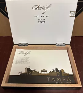Tampa Bay Buccaneers Super Bowl Victory Cigar Box - Davidoff Cigar Box 273/500 - Foto 1 di 4