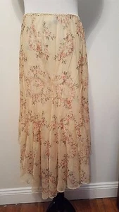 Preciosa falda de red floral amarilla ECI New York talla 6 - Imagen 1 de 9