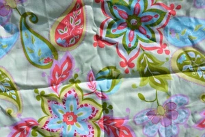 One yard Riley Blake SPLENDOR floral cotton fabric 44" wide - Picture 1 of 2